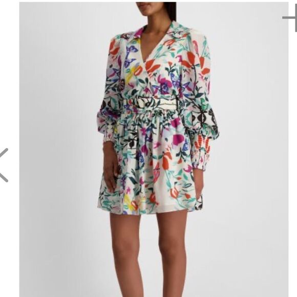 Elliatt Dresses & Skirts - Elliatt Seabreeze floral mini belted dress small s